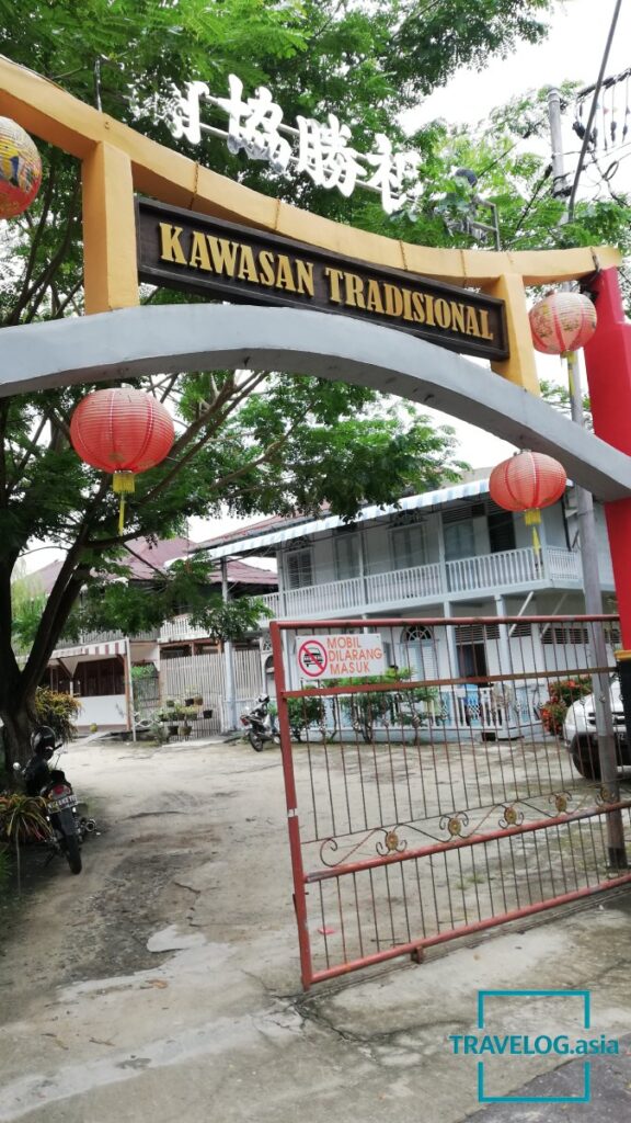 🇮🇩 Tjhia Family House @ Singkawang, Indonesia